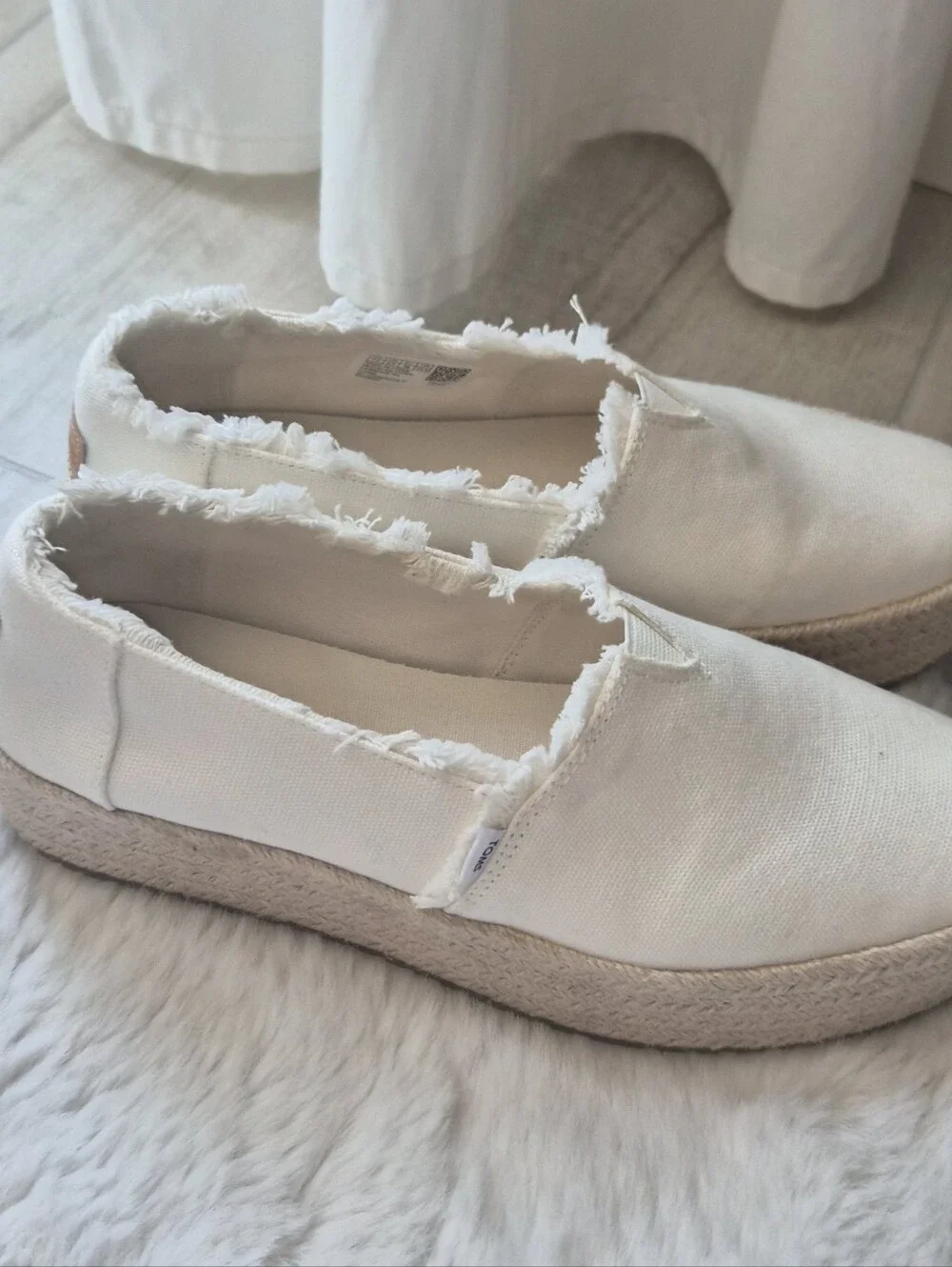 TOMS Valencia White Canvas Platform Espadrilles Slip On Shoes 7.5